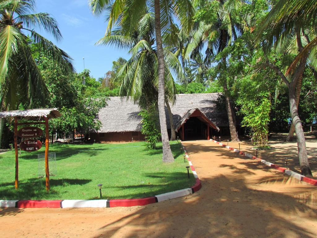 Lord Of The Forest Hotel Batticaloa Zewnętrze zdjęcie